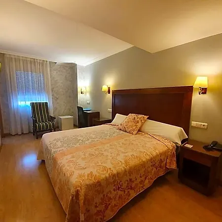 Hotel Abadia Camino Santiago 3*