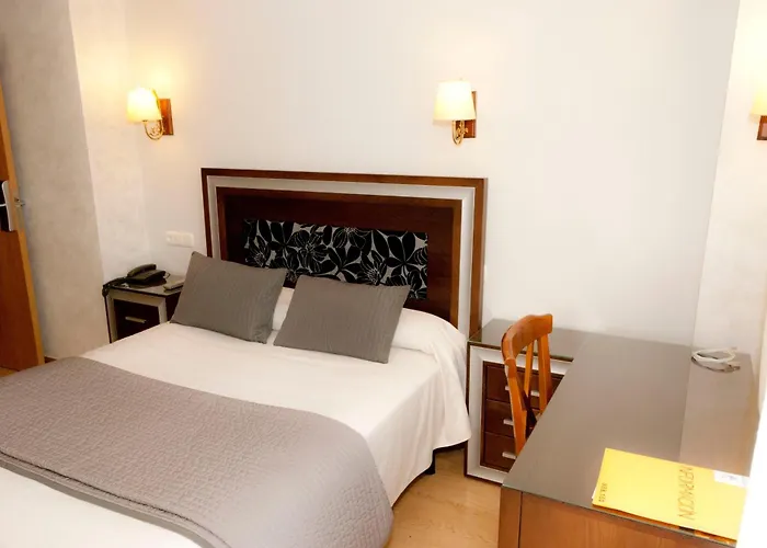 Hotell Abadia Camino Santiago Burgo