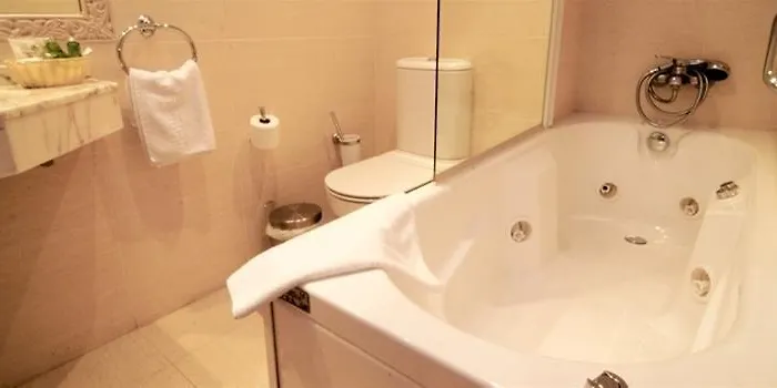 Abadia Camino Santiago 3* Burgo